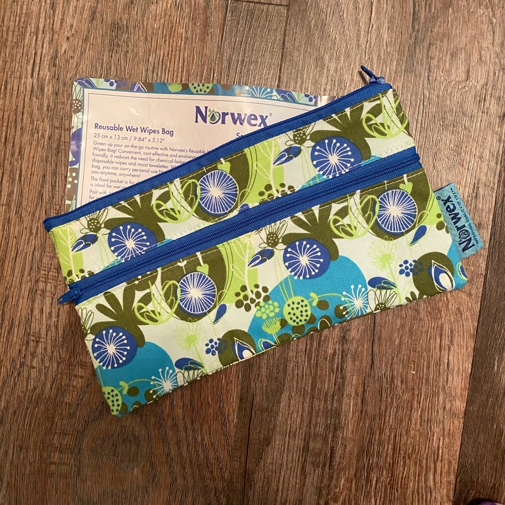 Norwex wet/dry bag. Never used.